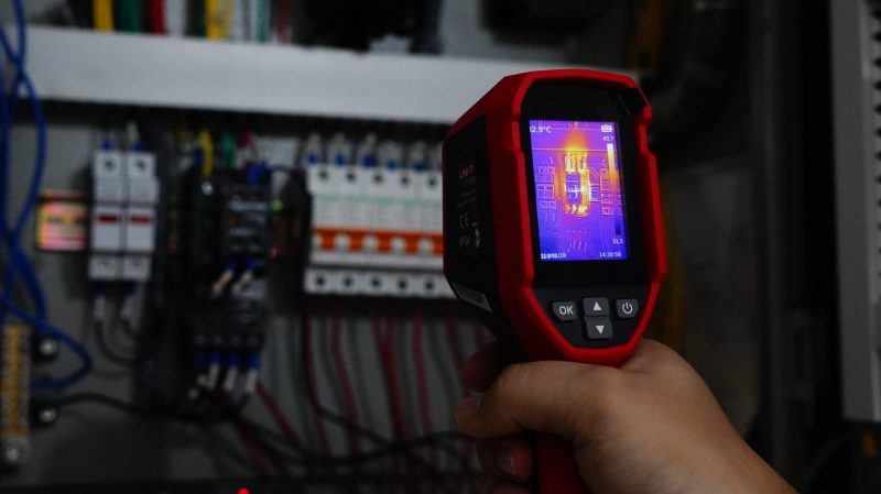 UTi716S-Thermal Camera Application-3-Power Distribution Inspection